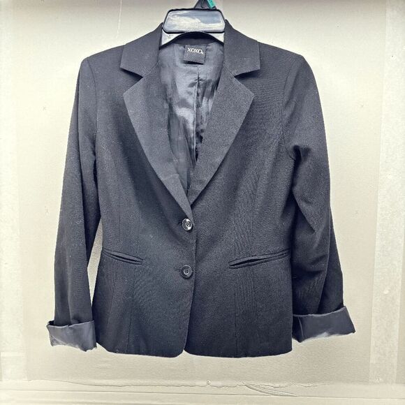 XOXO Size Medium Two Button Black Blazer Ladies Sport Coat Jacket - Picture 1 of 3